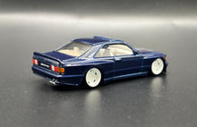 Cargue la imagen en la galería,Custom hotwheels Mercedes 560 sec amg