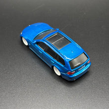 Load image into Gallery viewer, Custom BMW série 3 matchbox 1/64