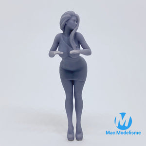 Femme Courbée Sappuyant - 1/24 Figurines